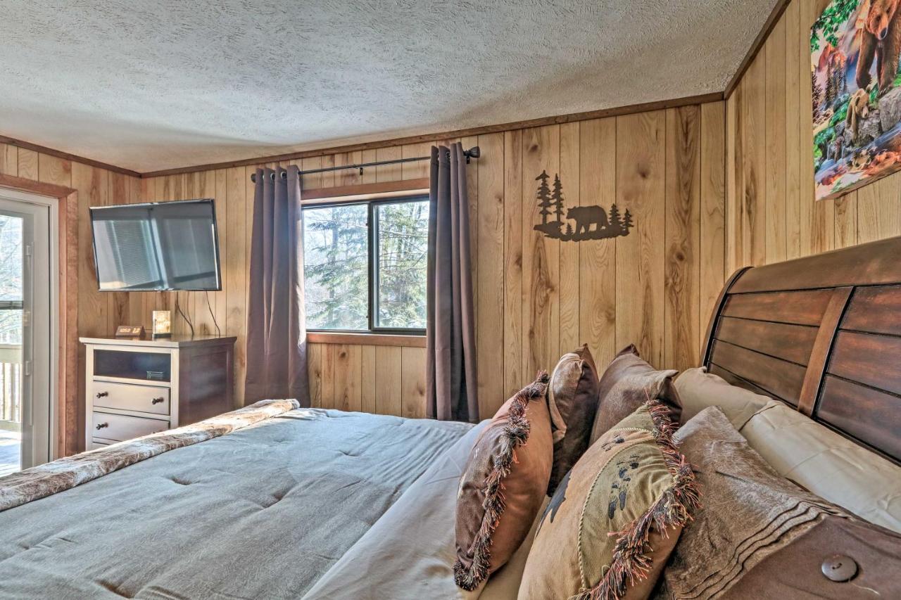 Bear Den Rustic Pocono Lake Home With Game Room! Exterior foto